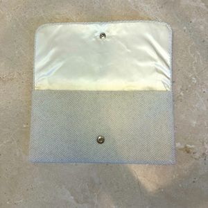 Vintage & Rare Ming Arts hand beaded clutch